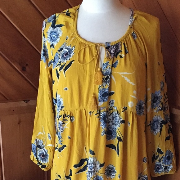 NWT FLORAL DRESS - Picture 5 of 5